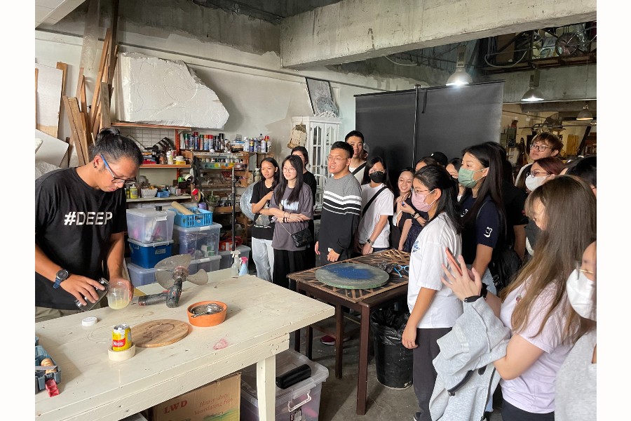 Outdoor education: visit to Artdepartmentel & FTEAMIMAGE studios